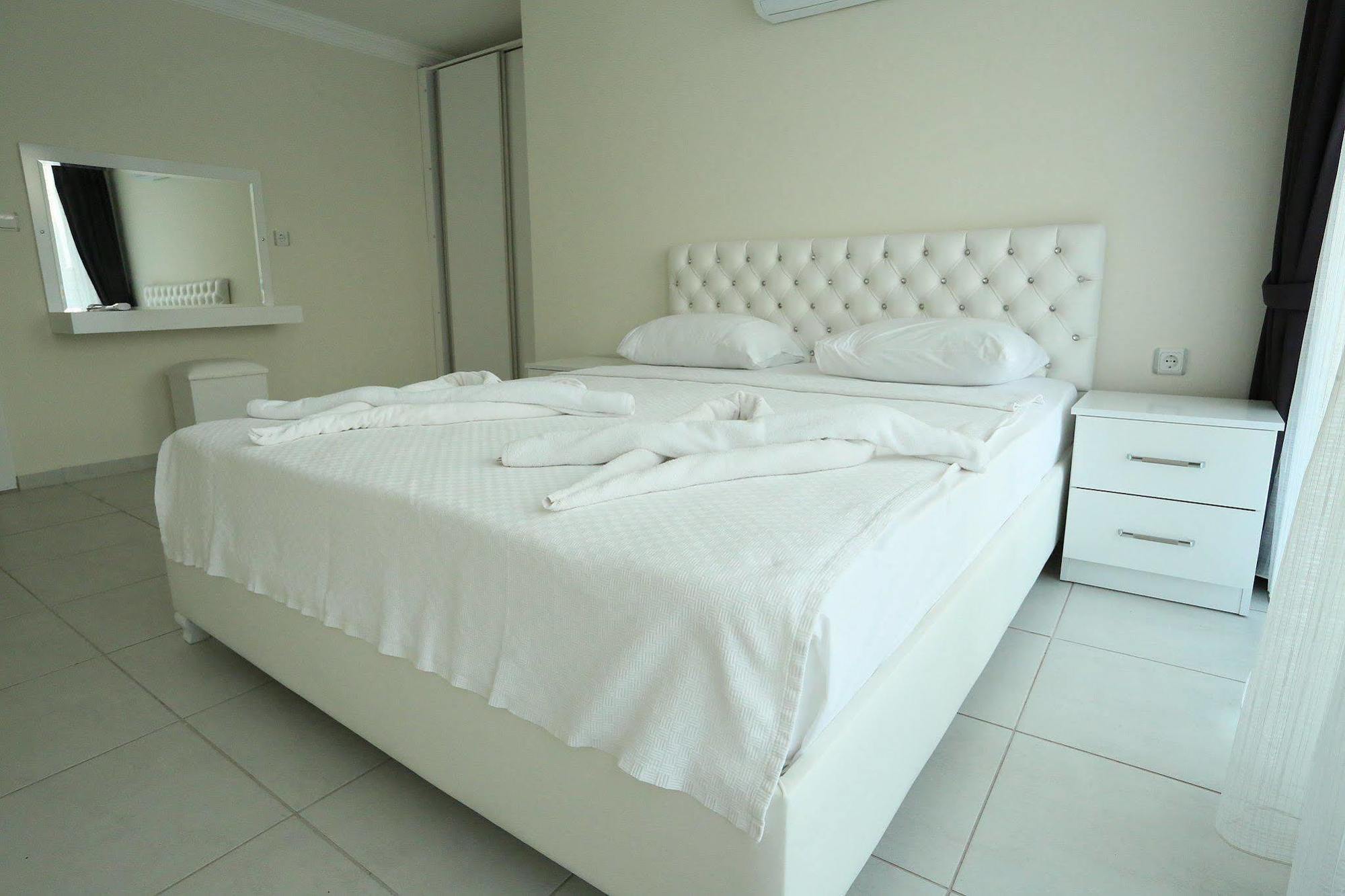 Orka Royal Hills Apartments Ovacık Exterior foto